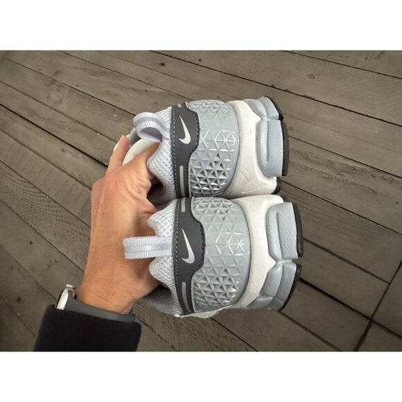 Mens Nike Vomero 5 Size 6- Pure Platinum/Metallic Silver - Picture 3 of 6